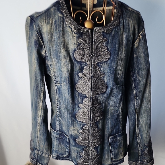 Vintage Fitted Washed Denim Embroidered Round Neck Jacket With Sleeve Detail - Picture 1 of 9